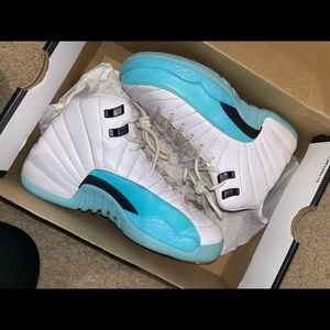 Girls Jordan 12’s
